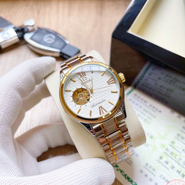 ブランド時計角部分ディテール